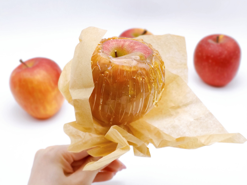 ミスターマッシュの映えスイーツ りんご飴といちご飴 イートマップ仙台