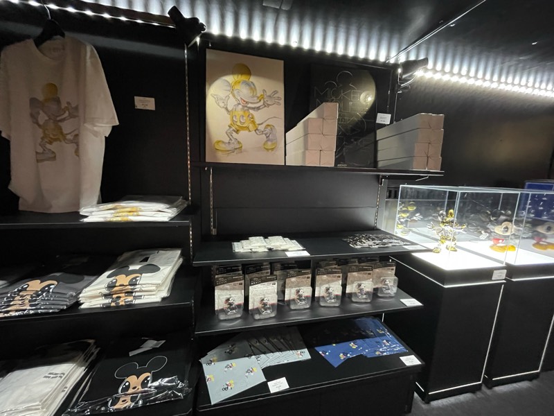 ミッキーマウス作品を出展する展覧会「Mickey Mouse Now and Future」展のPOP UP TRUCKが仙台に出店中です！